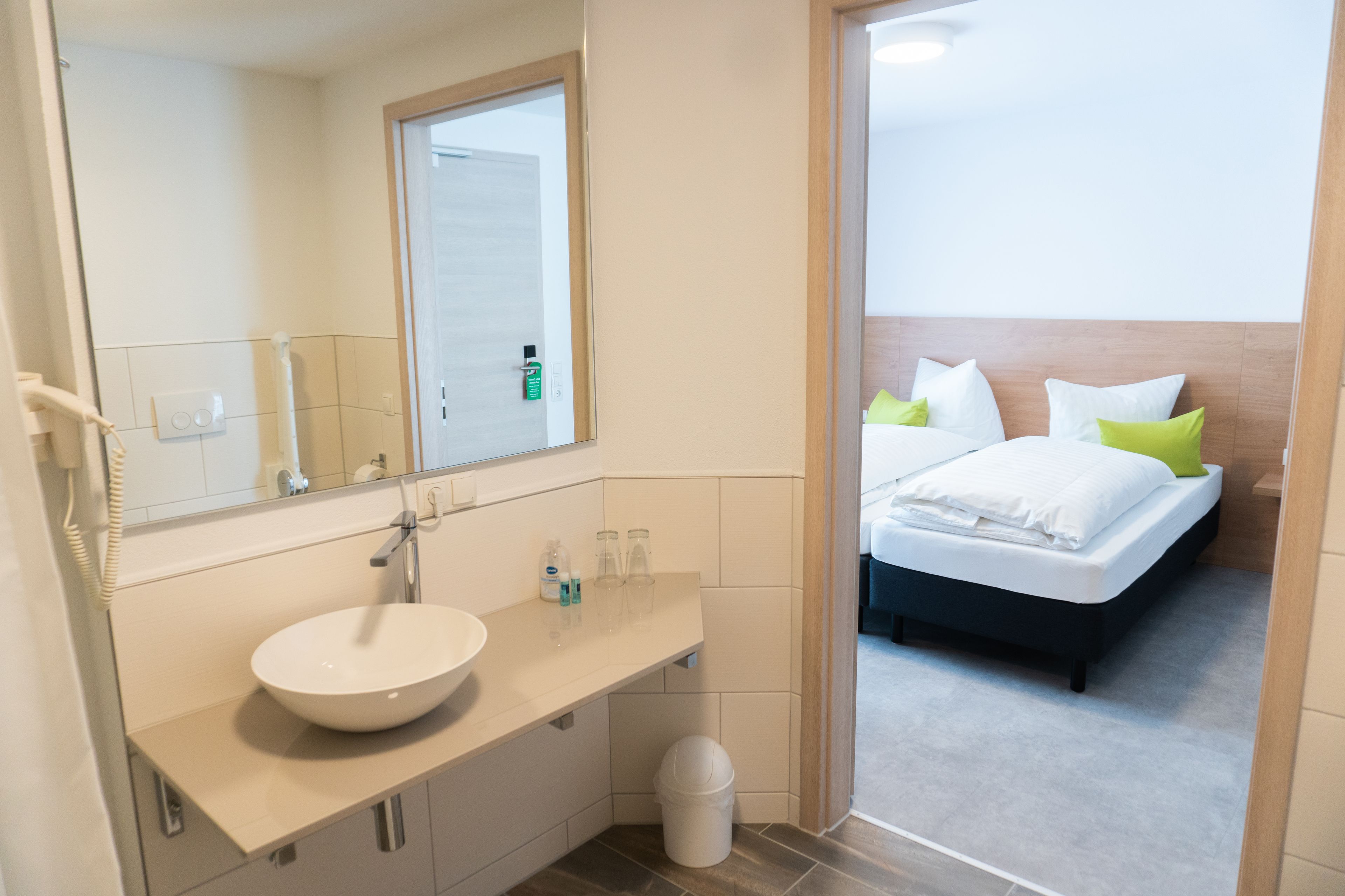 business double room | in-room safe, desk, blackout curtains, soundproofing