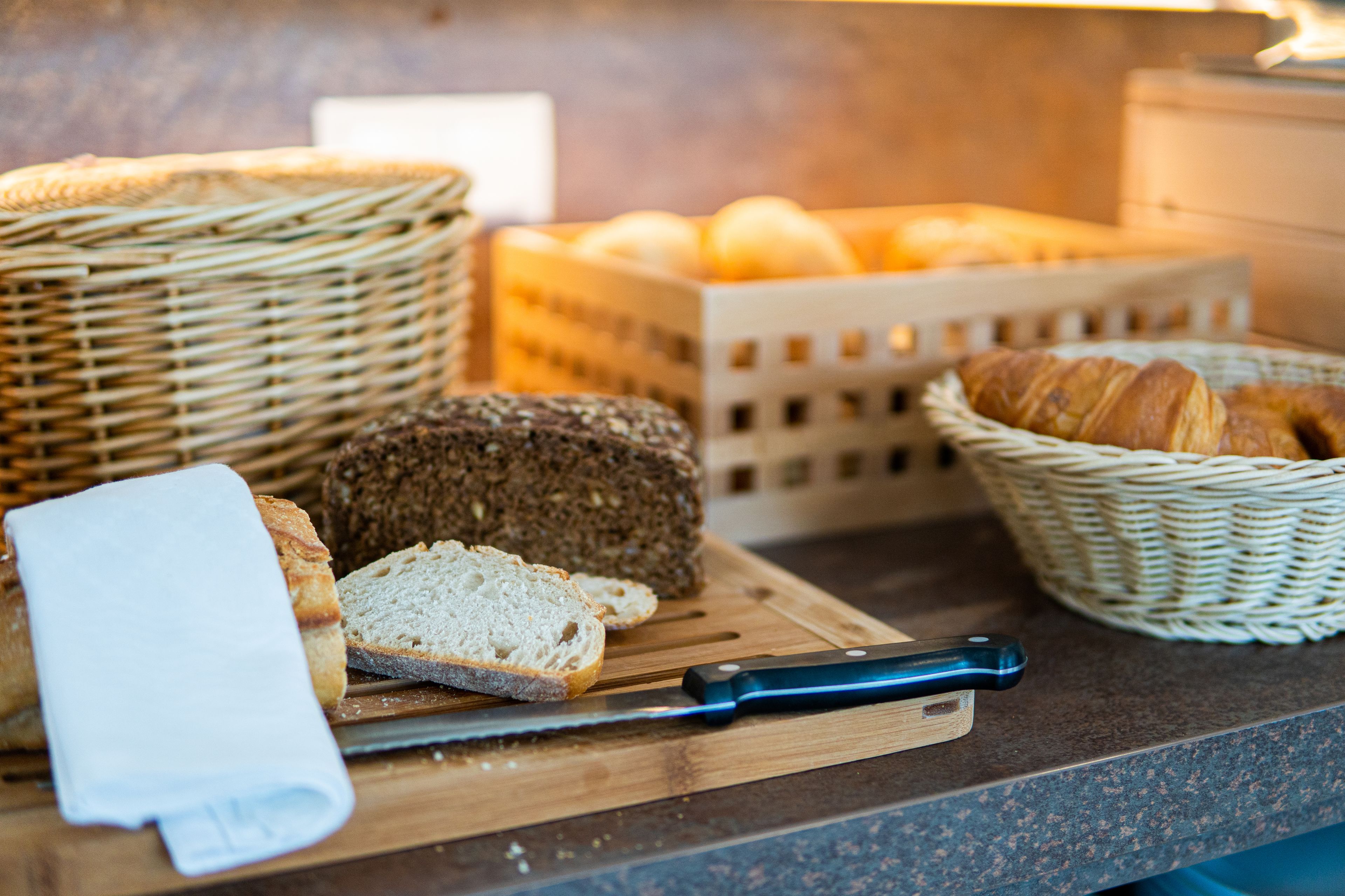 daily buffet breakfast for a fee