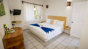 Villa Delfin y Villa Gaviota | Caja de seguridad en la habitación y decoración personalizada