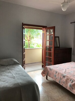 4 bedrooms, iron/ironing board, WiFi, wheelchair access