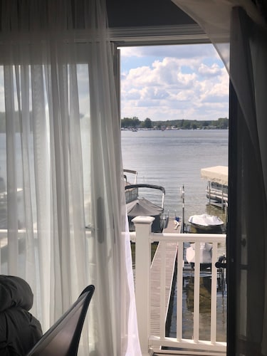 Belle Vie on Portage Lake great for families or groups of friends