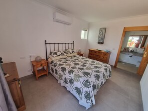 3 camere, una cassaforte in camera, ferro/asse da stiro, Wi-Fi