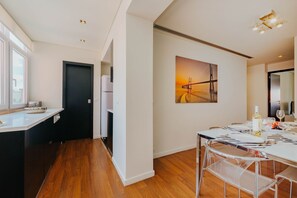 Dining - RENT4REST LISBON FAMILY & FRIENDS APARTMENT IN ROMA AVENUE (Lisboa ciudad)