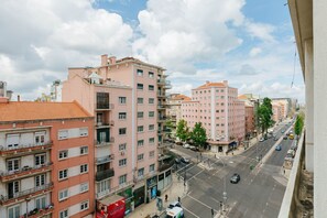 Balcony - RENT4REST LISBON FAMILY & FRIENDS APARTMENT IN ROMA AVENUE (Lisboa ciudad)