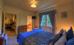 Comfort-Doppelzimmer, 1 Queen-Bett, Nichtraucher, Hügelblick | Blick auf den Garten