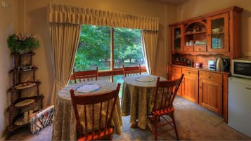 Tempat makan