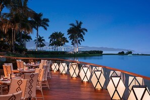 Outdoor dining - Beachfront Luxury Condo (Nuevo Vallarta)