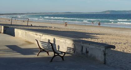 Peace and coziness close to the beach with WiFi + Netflix