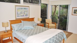 2 bedrooms, iron/ironing board, free WiFi