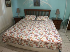 2 bedrooms, iron/ironing board, WiFi, bed sheets