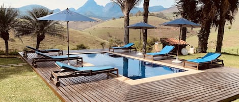 Piscine extérieure, piscine chauffée