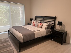 3 chambres, bureau, fer et planche à repasser, Wi-Fi gratuit
