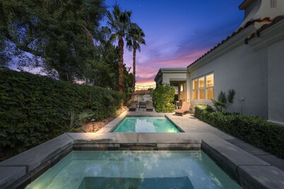 SUMMER SPECIAL -Cozy Desert Oasis-Private Pool/HotTub /FireTable