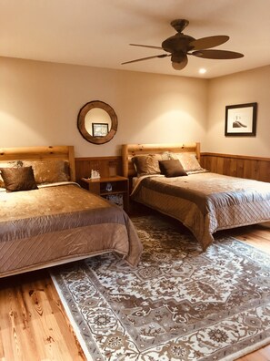4 bedrooms, iron/ironing board, free WiFi, bed sheets