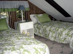 2 soverom, strykejern/-brett, wi-fi og sengetøy