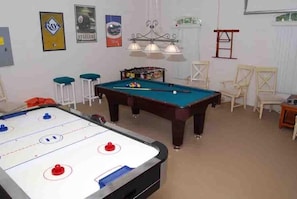 Games room - A slice of Heaven! Vacation home near Disney with private pool! (Davenport)