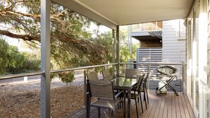 Outdoor dining - One Level at Broadbeach - Inverloch (Inverloch)