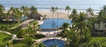 Amara Ixtapa, Luxury Oceanfront Condo, 6th Floor