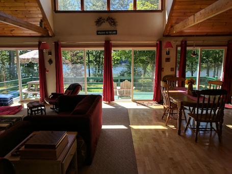 TV, video games, DVD player, table football. Lakefront home with something to enjoy for every season!