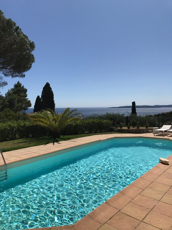 Piscine extérieure