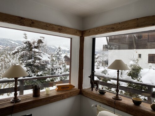 APPARTEMENT DE CHARME, TRES ENSOLEILLE AU PIED DU JAILLET