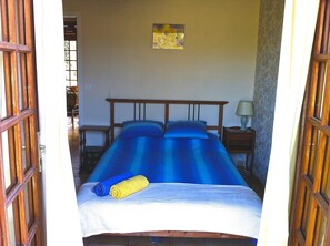 2 slaapkamers, een strijkplank/strijkijzer, reisbedje, gratis wifi