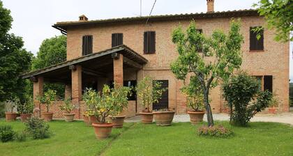 Lovely Tuscan Country House
