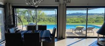 Contemporary upscale villa, heated pool with jacuzzi. Breathtaking view