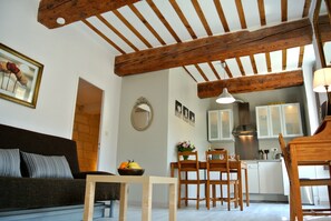 TV, books, stereo - Apartment/ flat - Avignon (Avignon)