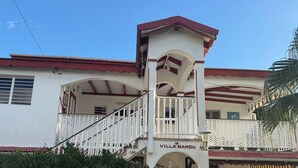 Unclassified image, 3 of 19, button - Villa nanou, quiet villa top with small sea view (BOUILLANTE)