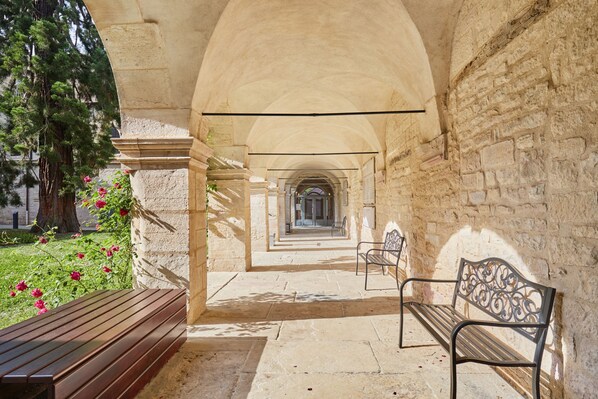 Terrace/patio - Bel Appartement spacieux lumineux, près du centre (Dijon)