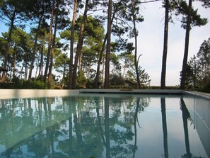 Outdoor pool, a heated pool - Beautiful house, heated private pool, near ocean and lake, sleeps 10 (Lacanau)