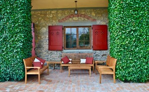 Terrace/patio - Your Perfect Tuscan Retreat for Families and Friends (gambassi terme)