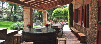 traditional Tuscan Villa, the perfect retreat for families and friends