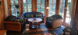 Smart TV, fireplace, DVD player, books - Rest and relaxation in the forest - All Inclusive - (Oldendorf)