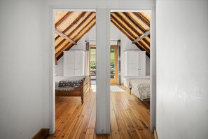 7 bedrooms, travel crib, free WiFi, bed sheets - Spa, Sauna 10min from the ski slopes, Magnificent renovated sheepfold (Cauterets)