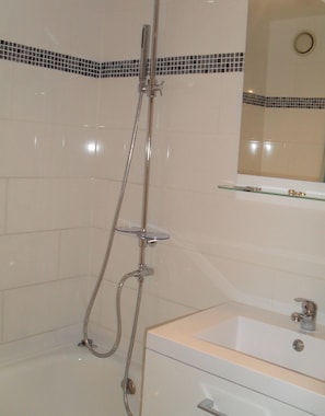 Ensemble douche/baignoire