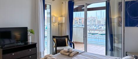 3 chambres, fer et planche Ă repasser, lit parapluie, Wi-Fi gratuit