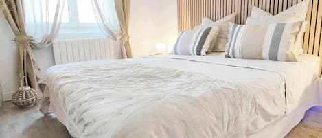 2 bedrooms, iron/ironing board, travel crib, free WiFi
