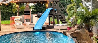 Hamilton House, Miami - Tropical Oasis / Pool / Tiki / soveplass til 20