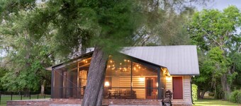 On the Beach, Teddy Roosevelt Stayed Here. Pet friendly, large fenced property