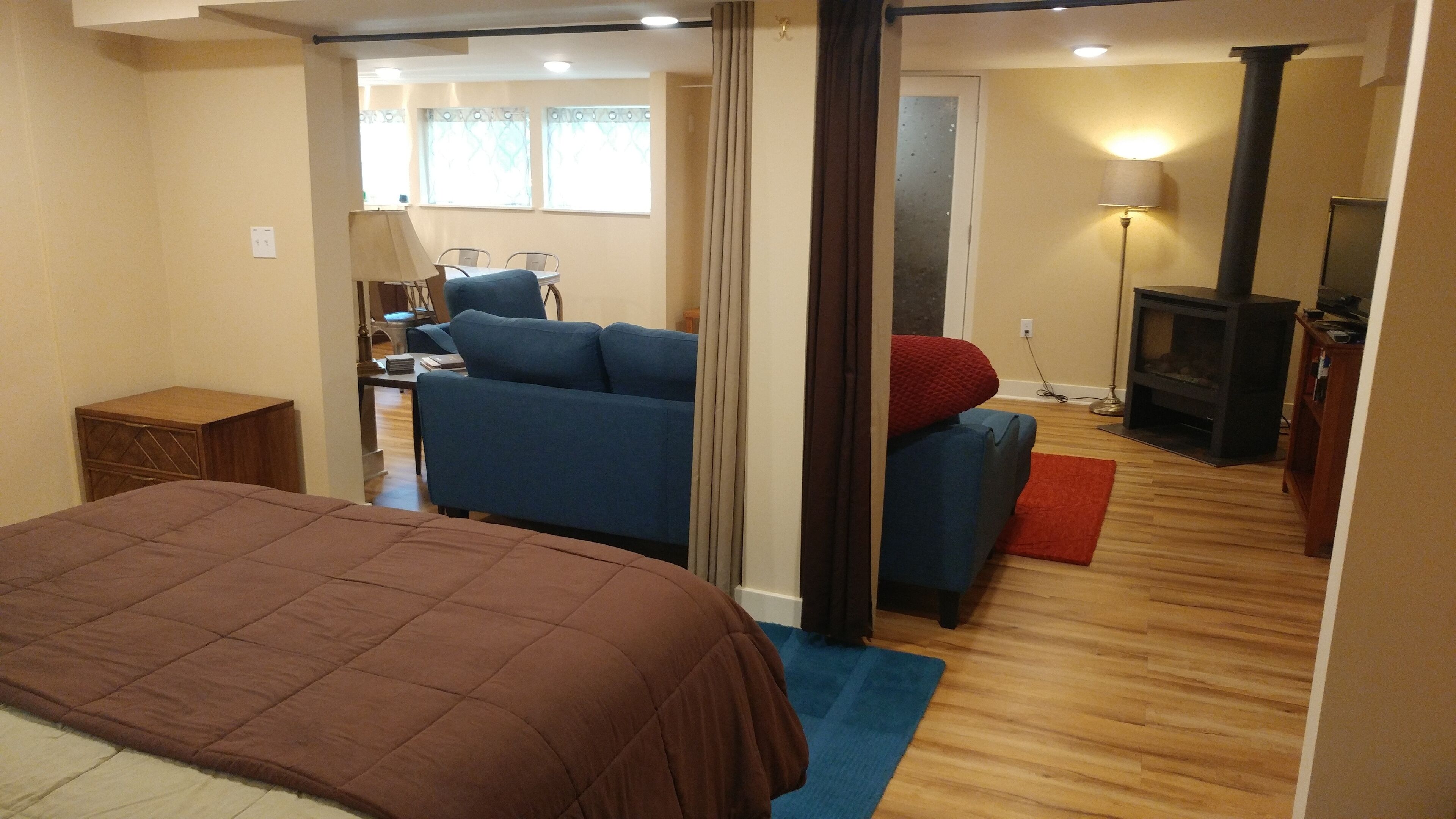 1 chambre, fer et planche à repasser, Wi-Fi gratuit, draps fournis