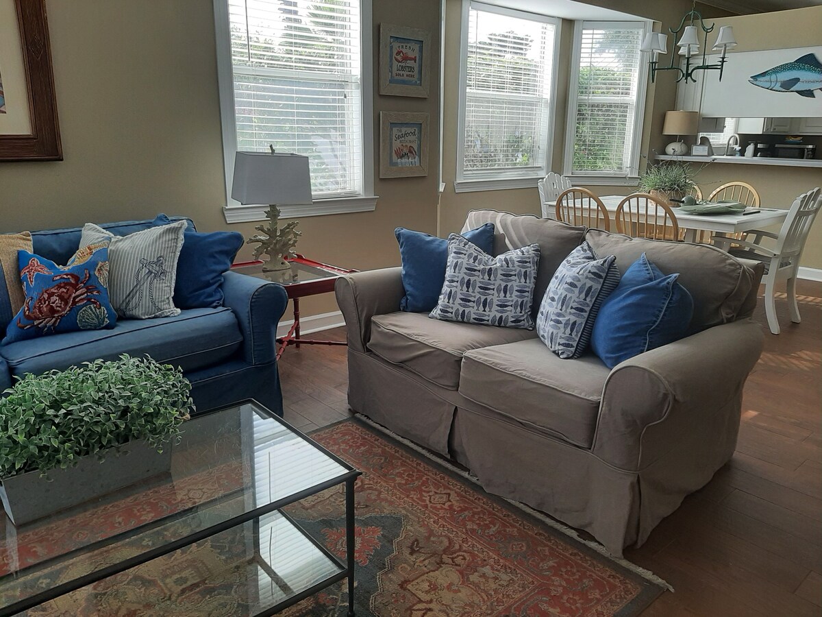Photo 11 of SUNDIAL COTTAGE: CRYSTAL BEACH, DESTIN, FL. PRIVATE POOL!