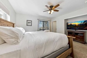 6 chambres, fer et planche à repasser, lit parapluie, Wi-Fi gratuit
