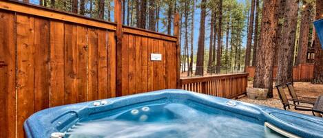 Bañera de hidromasaje al aire libre