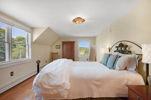 4 Schlafzimmer, Bügeleisen/Bügelbrett, WLAN, Bettwäsche