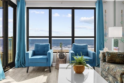 Large 4 bedroom OceanFront!