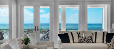 Smart TV, chimenea, videojuegos, reproductor de DVD