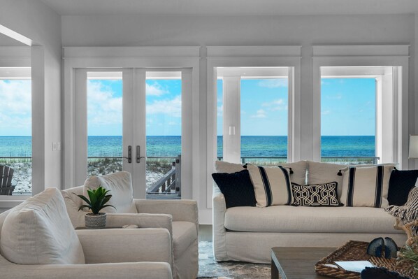 Smart TV, fireplace, video games, DVD player