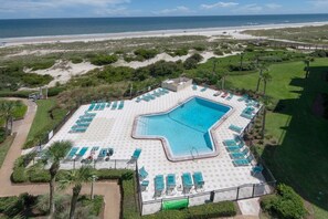 Outdoor pool - Beautiful corner Oceanfront Condo With Breathtaking Beach Views,  (Fernandina Beach)